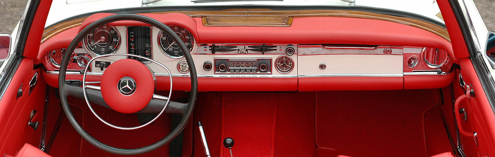 Mercedes SL 280 Pagode 1969 Armaturenbrett