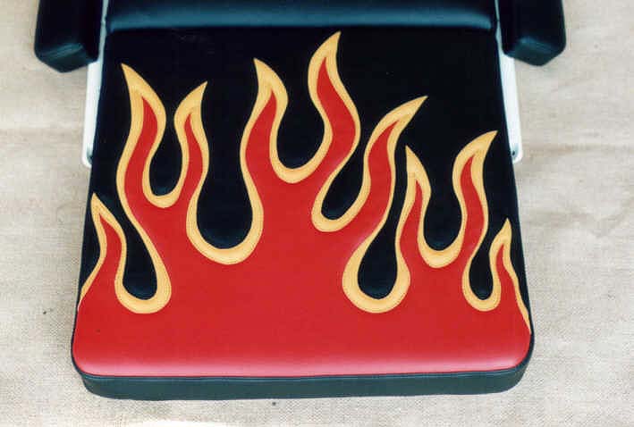 Behandlungsliege fuer Tatoo - oder Piercingstudio