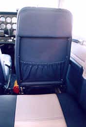 Cessna C 172 Vordersitz Rueckseite